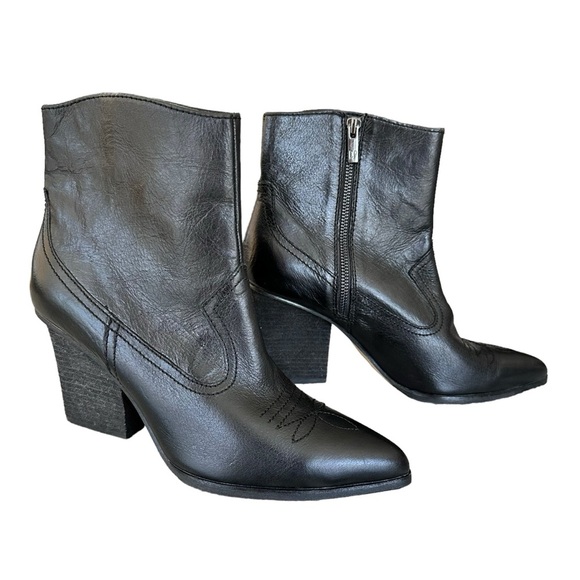 Donald Pliner | Black Velle Western Bootie Size 10 - Picture 1 of 12